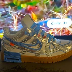 These are off white rubber dunks no tag and no box used couple times